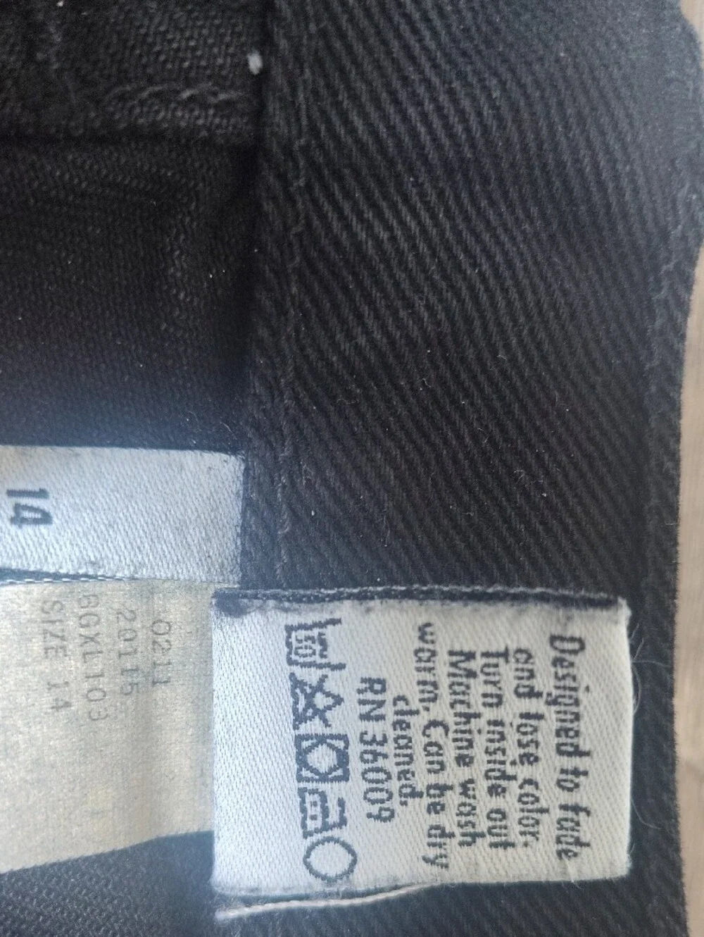Calvin Klein Kids Vintage Slim Straight Jeans in Black